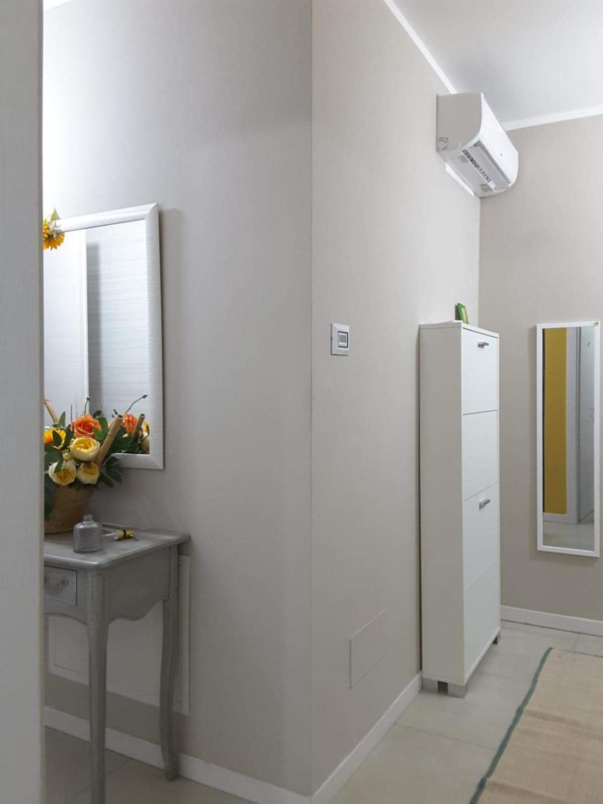 Lucrece Holiday Apartment Торино Екстериор снимка